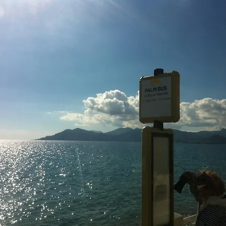 Terrace Front & Sea View カンヌ